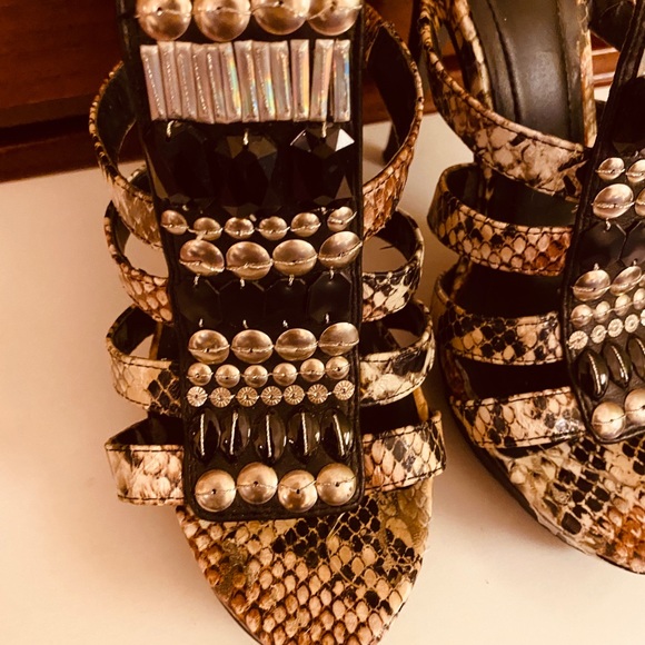 BCBG heels snake skin look with bejeweled front - Picture 4 of 5